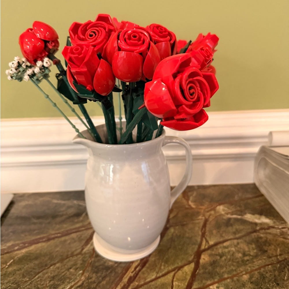 LEGO Roses - Fully Built + Bonus "Water" Pieces - Picture 2 of 7